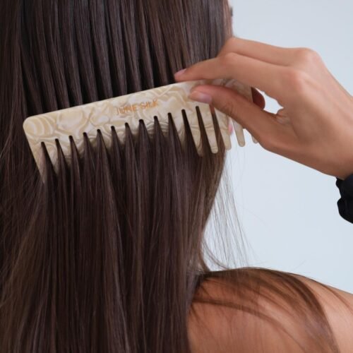 June Silk Acetate comb